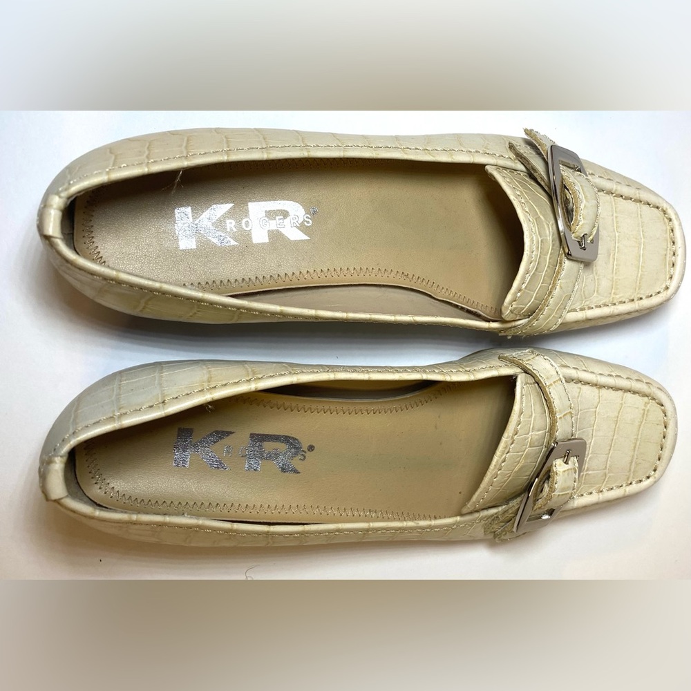 Kim Rogers Cream Colored‎ Loafers, 7.5